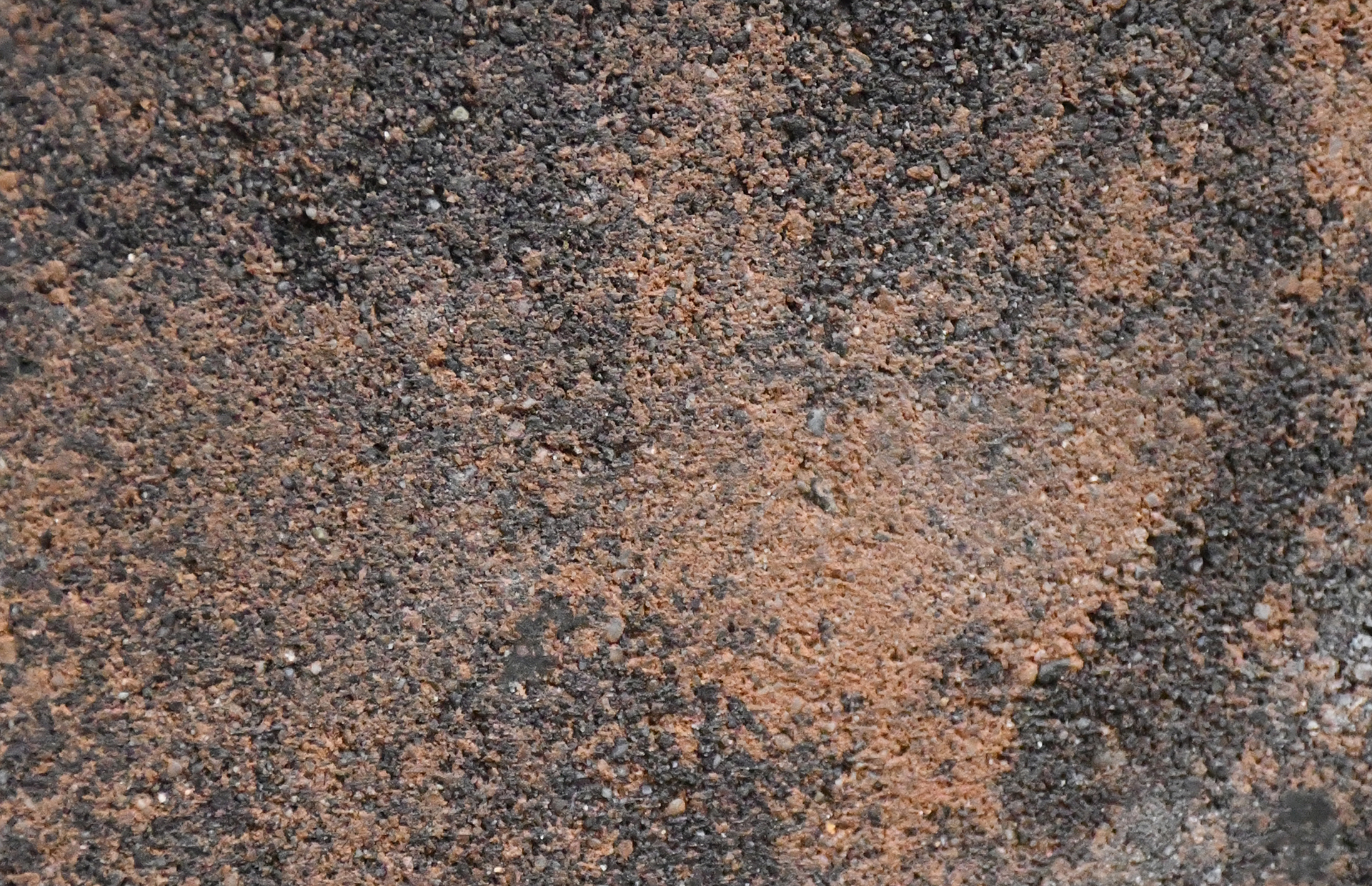 Granit Antico, Farba Gaštan antico