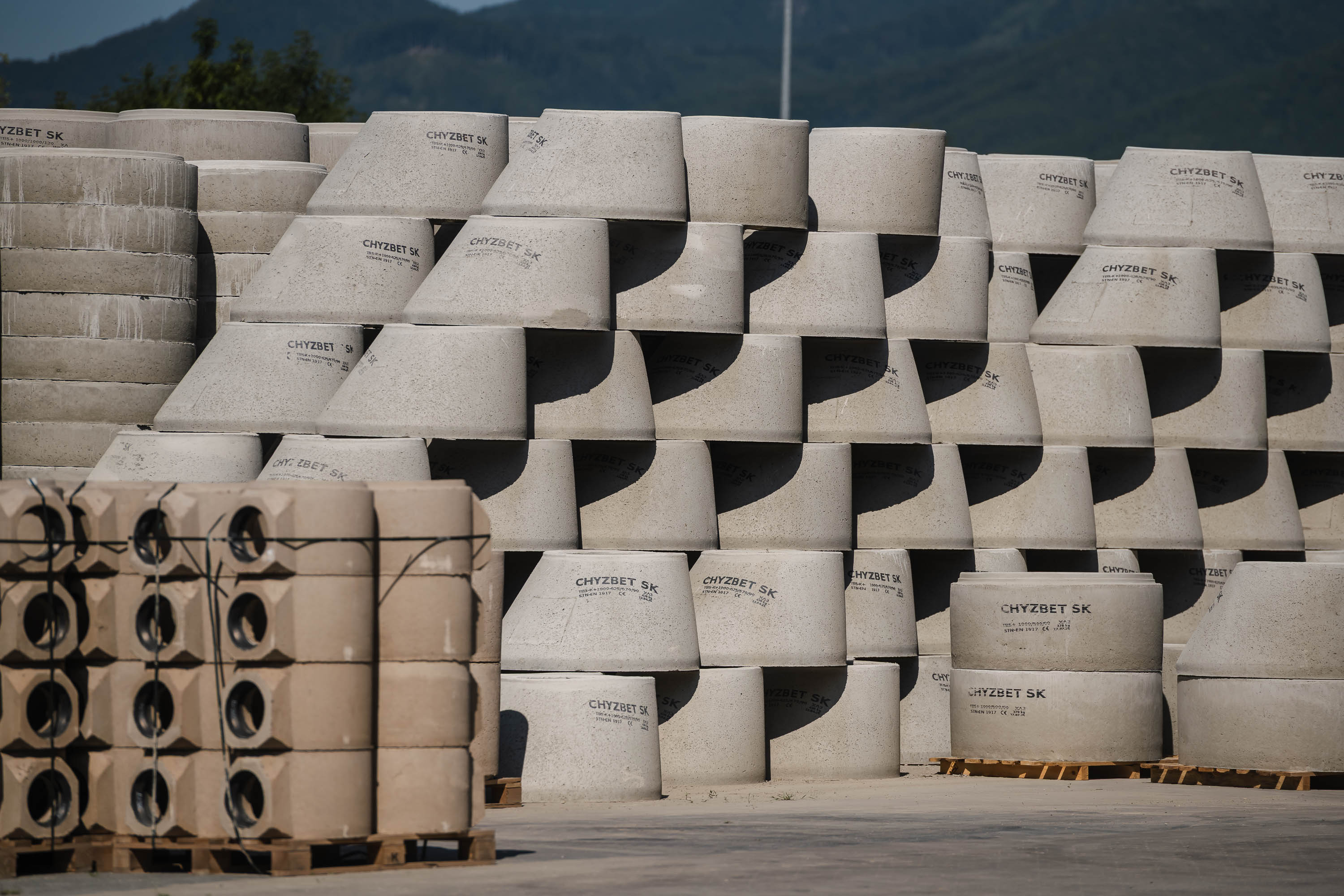 Uličná vpusť DN450 Uličná vpusť DN450